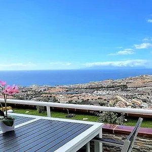 Luxury Penthouse, Sunset, Heated Pool, Fast Wifi Apartment
