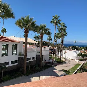 island-village-costa-adeje-tenerife-38660.adeje-hotels.com/